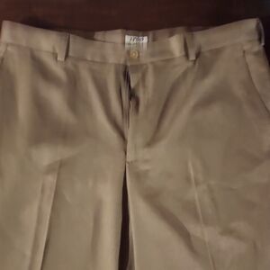 Izod Men's Khaki Chinos